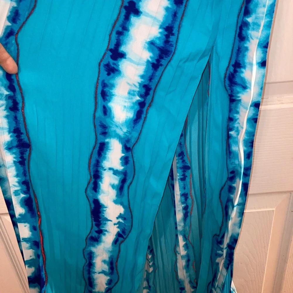 White House/ black market NEW size 16 scuba  blue tie dye skirt